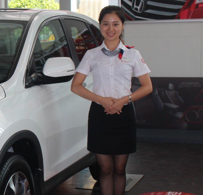 豐田汽車4S店女業(yè)務(wù)員職業(yè)裝